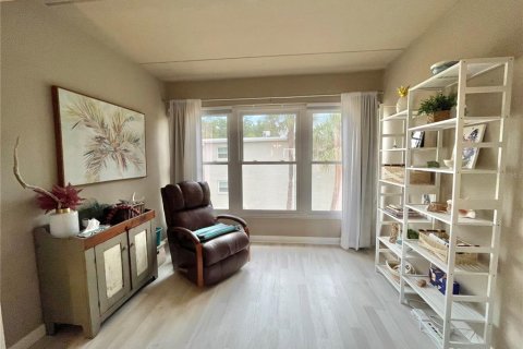 Condominio en venta en Dunedin, Florida, 2 dormitorios, 93.83 m2 № 2093476 - foto 10