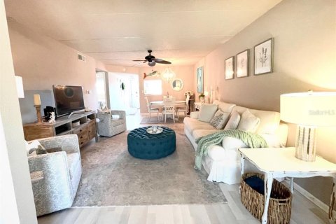 Condominio en venta en Dunedin, Florida, 2 dormitorios, 93.83 m2 № 2093476 - foto 12