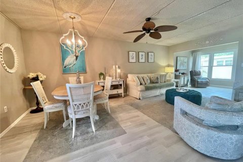 Condominio en venta en Dunedin, Florida, 2 dormitorios, 93.83 m2 № 2093476 - foto 7