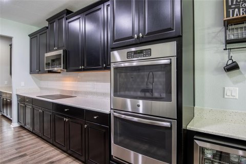 House in Riverview, Florida 5 bedrooms, 328.6 sq.m. № 1837813 - photo 19