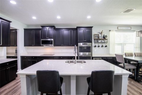 House in Riverview, Florida 5 bedrooms, 328.6 sq.m. № 1837813 - photo 14