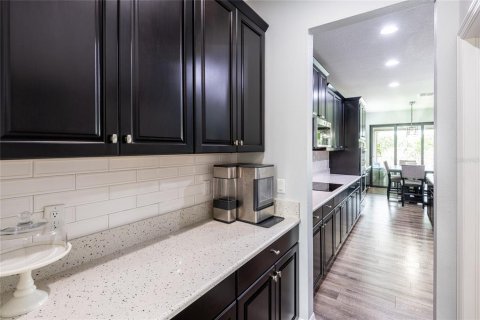 House in Riverview, Florida 5 bedrooms, 328.6 sq.m. № 1837813 - photo 8