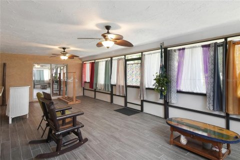 Casa en venta en Yalaha, Florida, 3 dormitorios, 181.44 m2 № 1899006 - foto 9