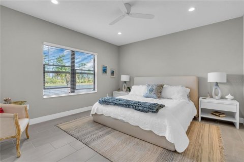 House in Nokomis, Florida 2 bedrooms, 141.03 sq.m. № 1546809 - photo 13