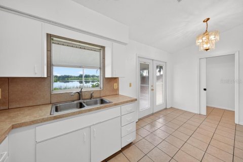 Casa en venta en Umatilla, Florida, 2 dormitorios, 82.13 m2 № 2197733 - foto 17