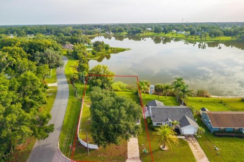 Casa en venta en Umatilla, Florida, 2 dormitorios, 82.13 m2 № 2197733 - foto 3