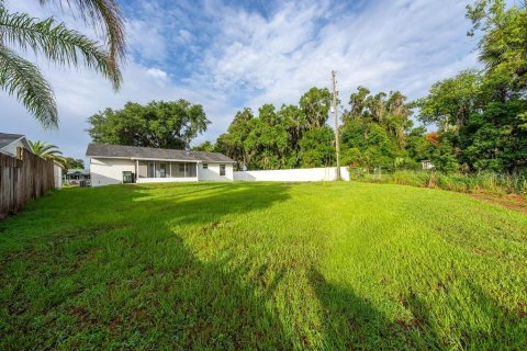 Casa en venta en Umatilla, Florida, 2 dormitorios, 82.13 m2 № 2197733 - foto 8
