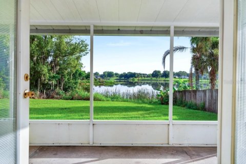 Casa en venta en Umatilla, Florida, 2 dormitorios, 82.13 m2 № 2197733 - foto 2