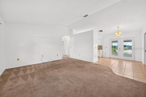 Casa en venta en Umatilla, Florida, 2 dormitorios, 82.13 m2 № 2197733 - foto 10