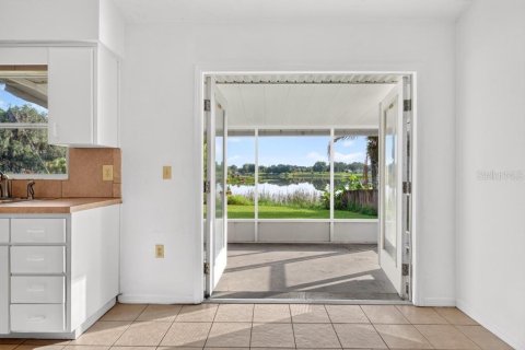 Casa en venta en Umatilla, Florida, 2 dormitorios, 82.13 m2 № 2197733 - foto 18