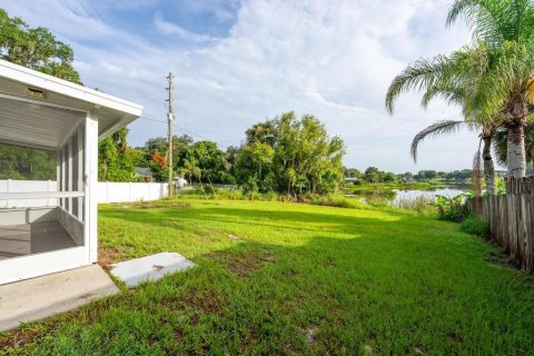Casa en venta en Umatilla, Florida, 2 dormitorios, 82.13 m2 № 2197733 - foto 7