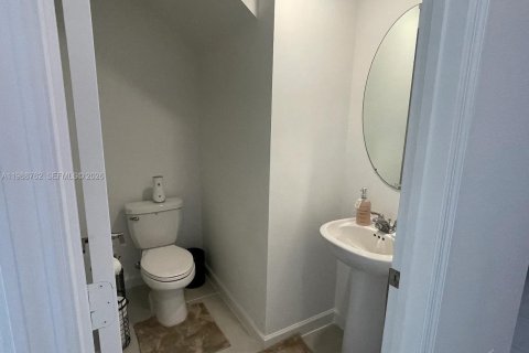 Touwnhouse à louer à Homestead, Floride: 3 chambres, 157.38 m2 № 2051850 - photo 20