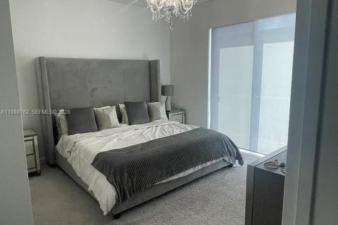 Touwnhouse à louer à Homestead, Floride: 3 chambres, 157.38 m2 № 2051850 - photo 3