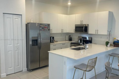 Таунхаус в Хомстед, Флорида 3 спальни, 157.38м2 № 2051850