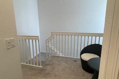 Touwnhouse à louer à Homestead, Floride: 3 chambres, 157.38 m2 № 2051850 - photo 13