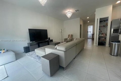 Touwnhouse à louer à Homestead, Floride: 3 chambres, 157.38 m2 № 2051850 - photo 30