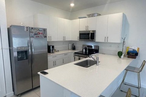 Touwnhouse à louer à Homestead, Floride: 3 chambres, 157.38 m2 № 2051850 - photo 25