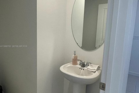 Touwnhouse à louer à Homestead, Floride: 3 chambres, 157.38 m2 № 2051850 - photo 21