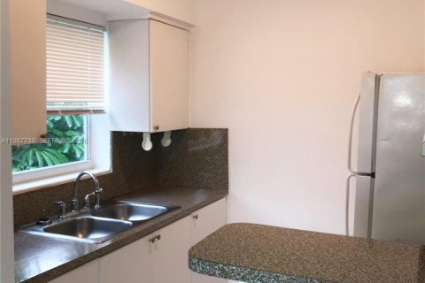 Снять в аренду квартиру в Холливуд, Флорида 2 спальни, № 2048942 - фото 8