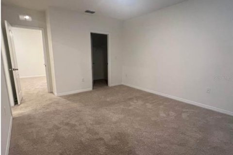 Townhouse in Davenport, Florida 3 bedrooms, 156.08 sq.m. № 2399530 - photo 11
