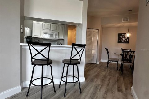 Condominio en alquiler en Sarasota, Florida, 2 dormitorios, 115.29 m2 № 1914865 - foto 9