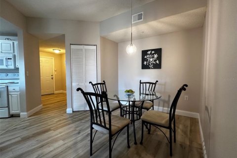 Condominio en alquiler en Sarasota, Florida, 2 dormitorios, 115.29 m2 № 1914865 - foto 11