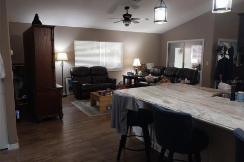 Casa en venta en Tavares, Florida, 3 dormitorios, 212.93 m2 № 2239869 - foto 9
