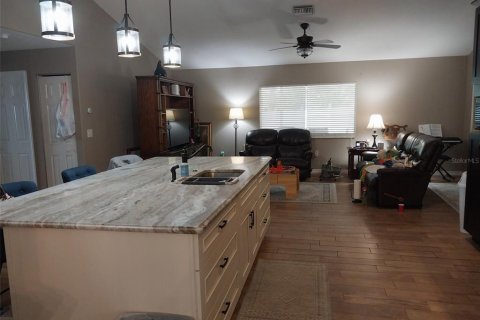 Casa en venta en Tavares, Florida, 3 dormitorios, 212.93 m2 № 2239869 - foto 7