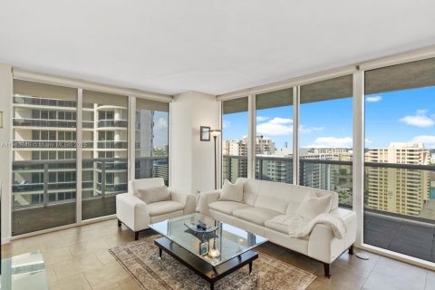 Copropriété à louer à Hallandale Beach, Floride: 2 chambres, 135.45 m2 № 1468354 - photo 9