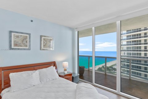 Copropriété à louer à Hallandale Beach, Floride: 2 chambres, 135.45 m2 № 1468354 - photo 19