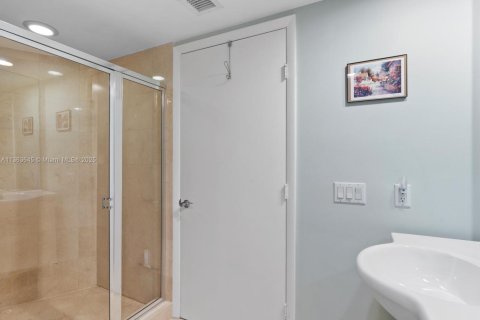 Copropriété à louer à Hallandale Beach, Floride: 2 chambres, 135.45 m2 № 1468354 - photo 23