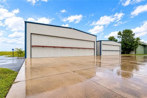 Commercial property in Ocala, Florida 494.24 sq.m. № 2410200