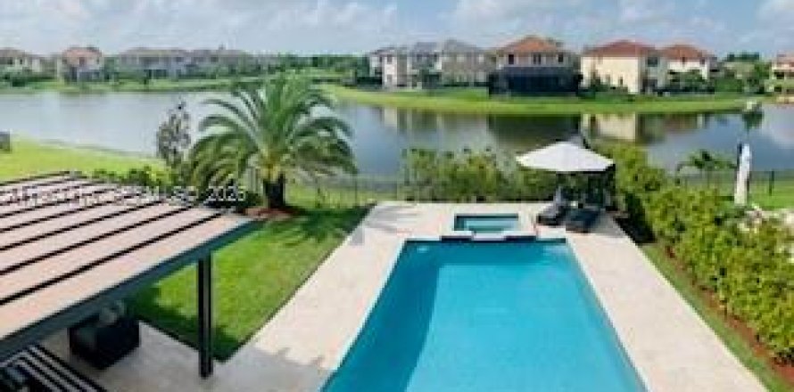 Casa en Parkland, Florida 4 dormitorios, 277.03 m2 № 2026430