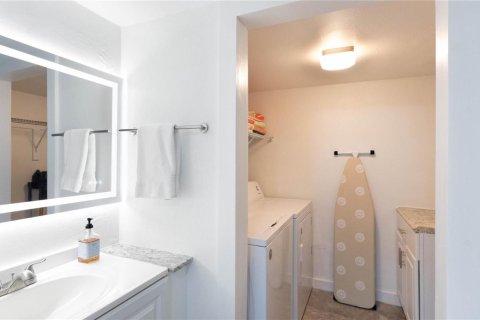 Condominio en venta en North Lauderdale, Florida, 2 dormitorios, 142.14 m2 № 2250368 - foto 5