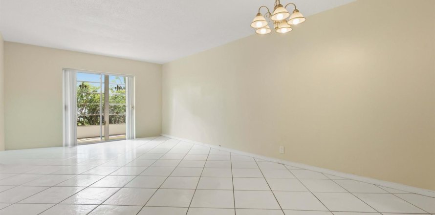 Condo in Plantation, Florida, 2 bedrooms  № 2381816
