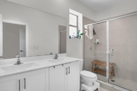 Villa ou maison à vendre à Hialeah, Floride: 3 chambres, 171.68 m2 № 2439194 - photo 25