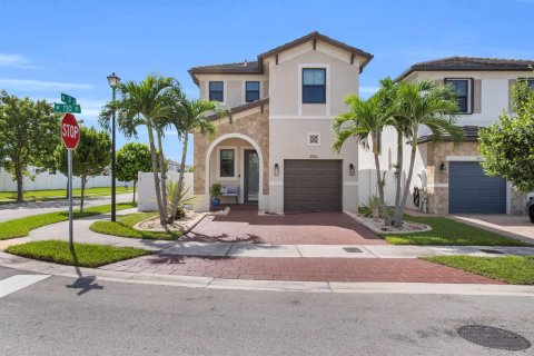 Villa ou maison à Hialeah, Floride 3 chambres, 171.68 m2 № 2439194