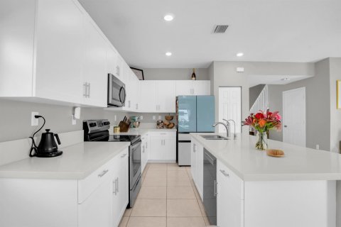 Villa ou maison à vendre à Hialeah, Floride: 3 chambres, 171.68 m2 № 2439194 - photo 13