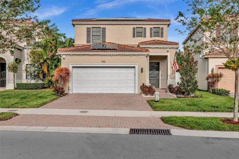 House in Miami, Florida 4 bedrooms, 206.52 sq.m. № 1836571 - photo 9