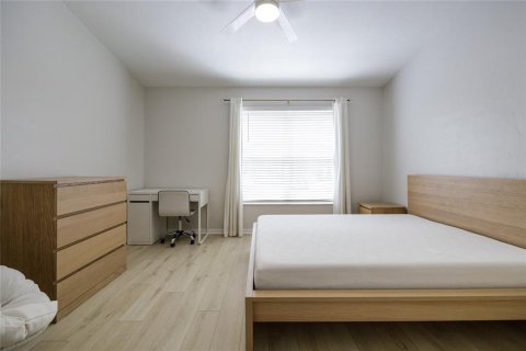 Condo in Gainesville, Florida, 2 bedrooms  № 1894589 - photo 19