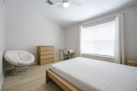 Condo in Gainesville, Florida, 2 bedrooms  № 1894589 - photo 23