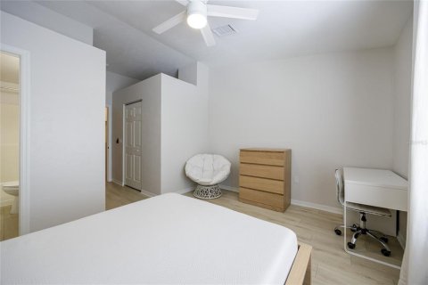 Condo in Gainesville, Florida, 2 bedrooms  № 1894589 - photo 22