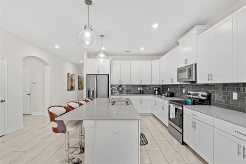 Villa ou maison à vendre à Davenport, Floride: 6 chambres, 305.74 m2 № 1583159 - photo 7