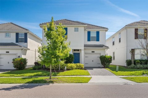 Villa ou maison à vendre à Davenport, Floride: 6 chambres, 305.74 m2 № 1583159 - photo 1