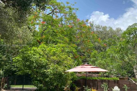 Купить виллу или дом в Майами, Флорида 5 спален, 203.83м2, № 2028579 - фото 20