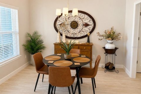 House in Ocala, Florida 4 bedrooms, 198.9 sq.m. № 2226307 - photo 3