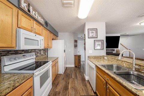 Casa en venta en Land O' Lakes, Florida, 4 dormitorios, 161.74 m2 № 1878338 - foto 15