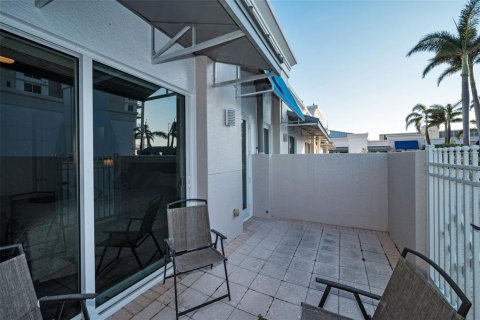 Снять в аренду кондоминиум в Клируотер, Флорида 4 комнаты, 139.35м2, № 2106469 - фото 27