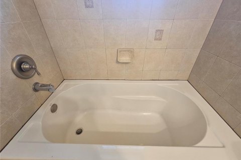 Apartamento en alquiler en Cape Coral, Florida, 3 dormitorios, 118.45 m2 № 1905071 - foto 21