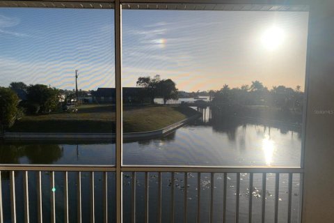 Apartamento en alquiler en Cape Coral, Florida, 3 dormitorios, 118.45 m2 № 1905071 - foto 27